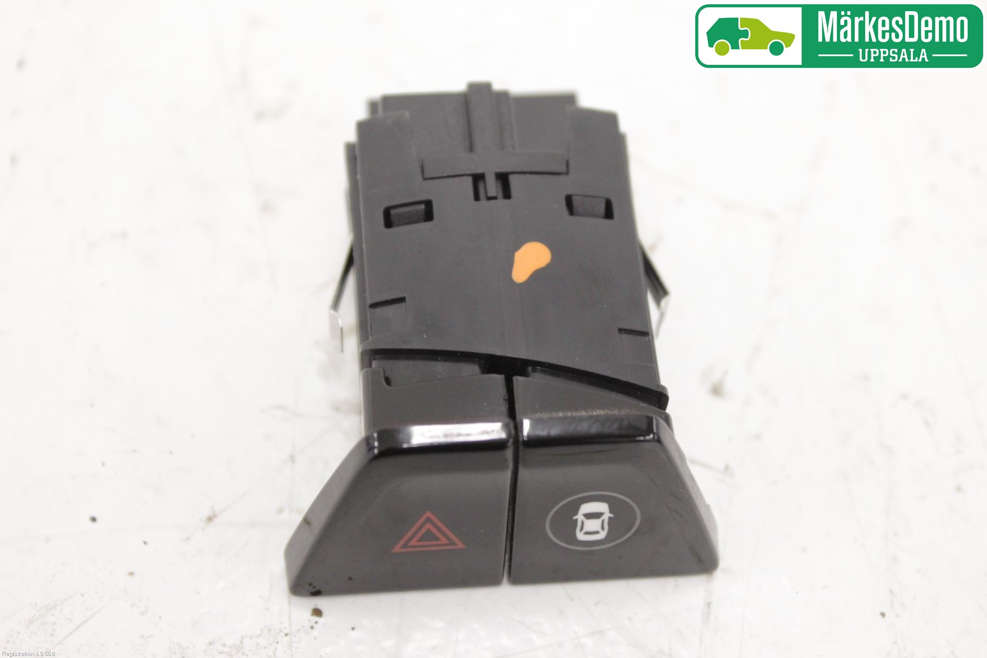 BMW 5 G30/G31/F90 17-23 Bryter Varsel (Nødblink)