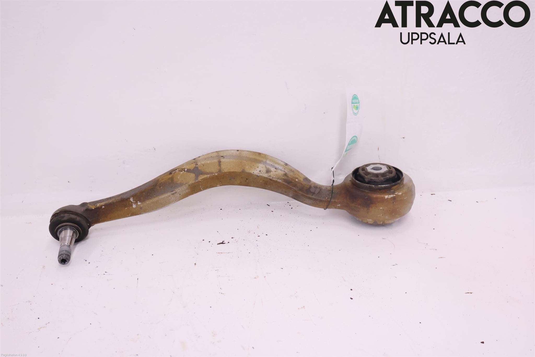 Mercedes-Benz MB C-KLASS (W205) 14-21 Bærearm Foran Venstre Nedre