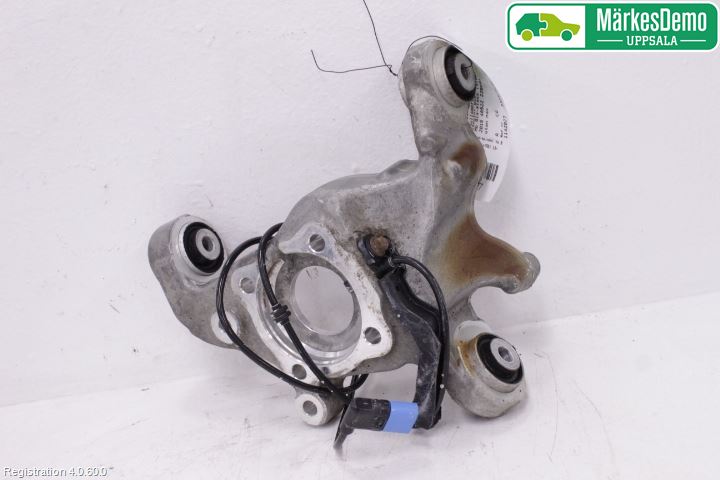Mercedes-Benz MB GLA-KLASS (X156) 13-20 Spindel Vb