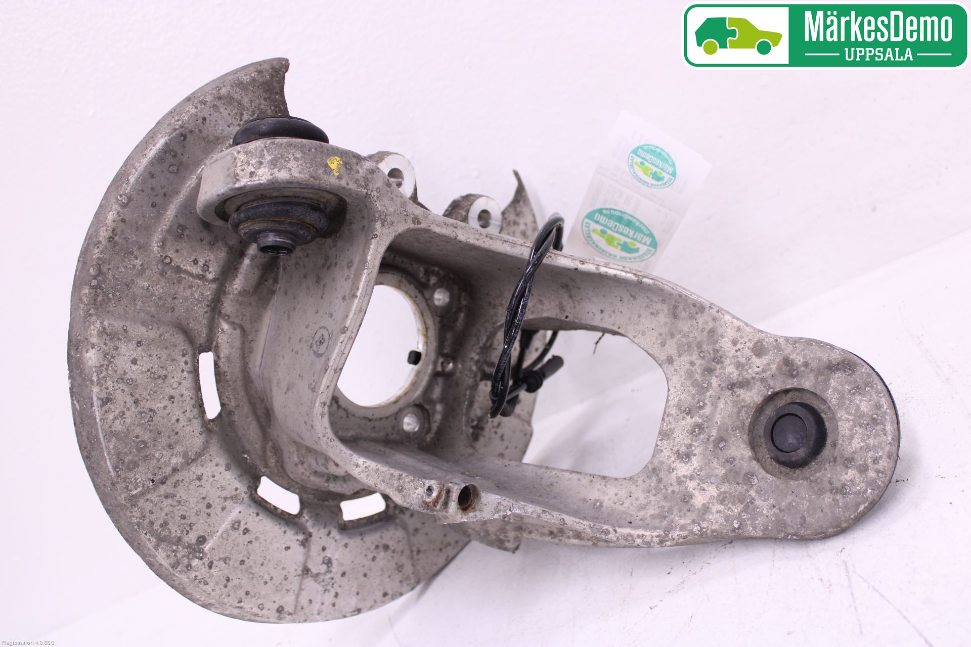 BMW X6 E71/E72   08-14 Spindel Vb