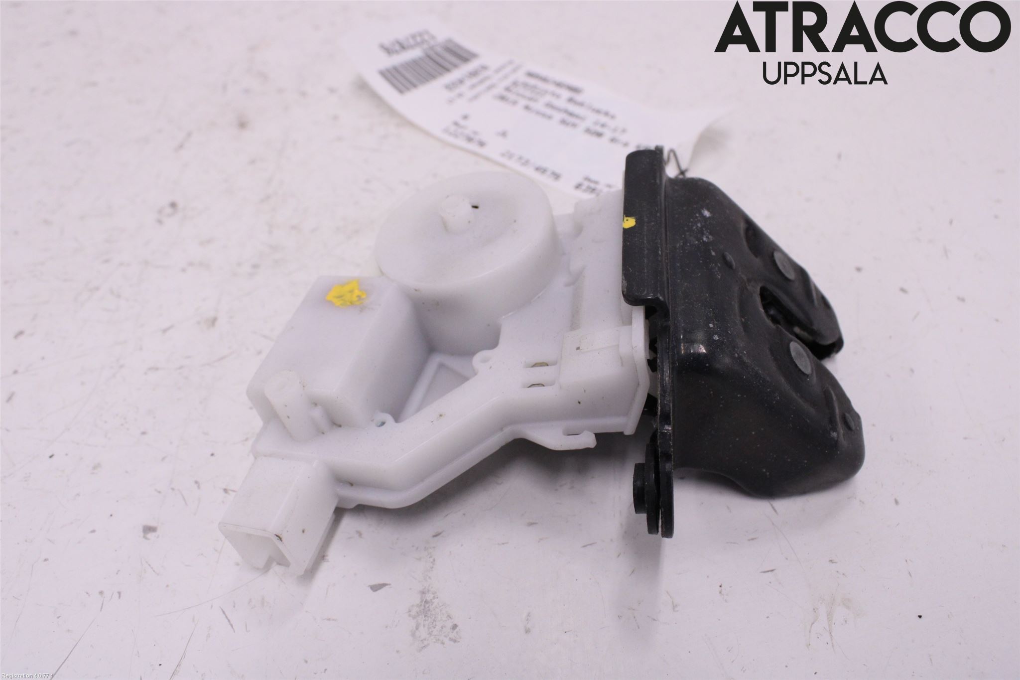Nissan QASHQAI 14-17 Bakluke-Lokk Låsekasse