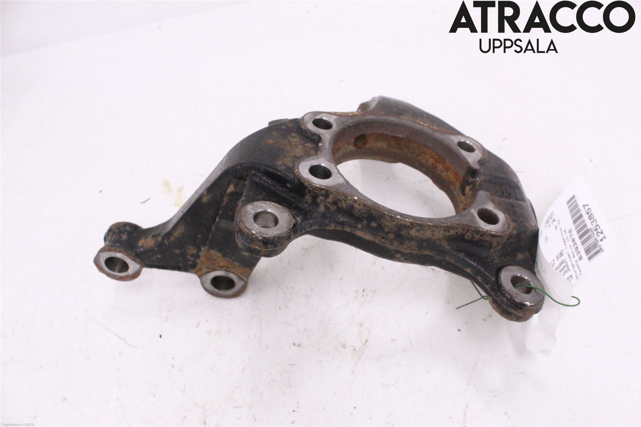 Toyota AURIS 13-19 Spindel Vf