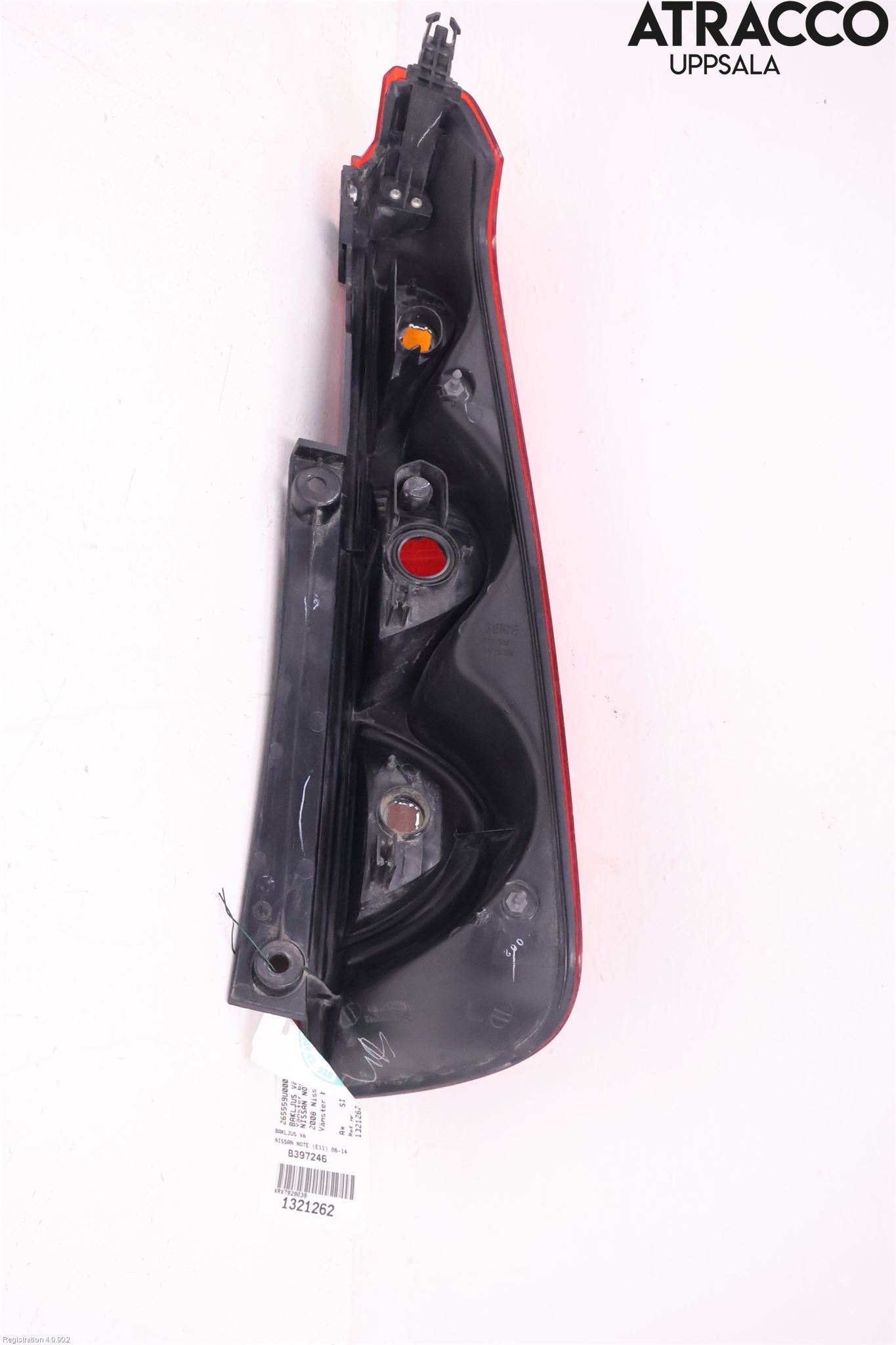 Nissan NOTE E11 06-14 Baklykt Venstre