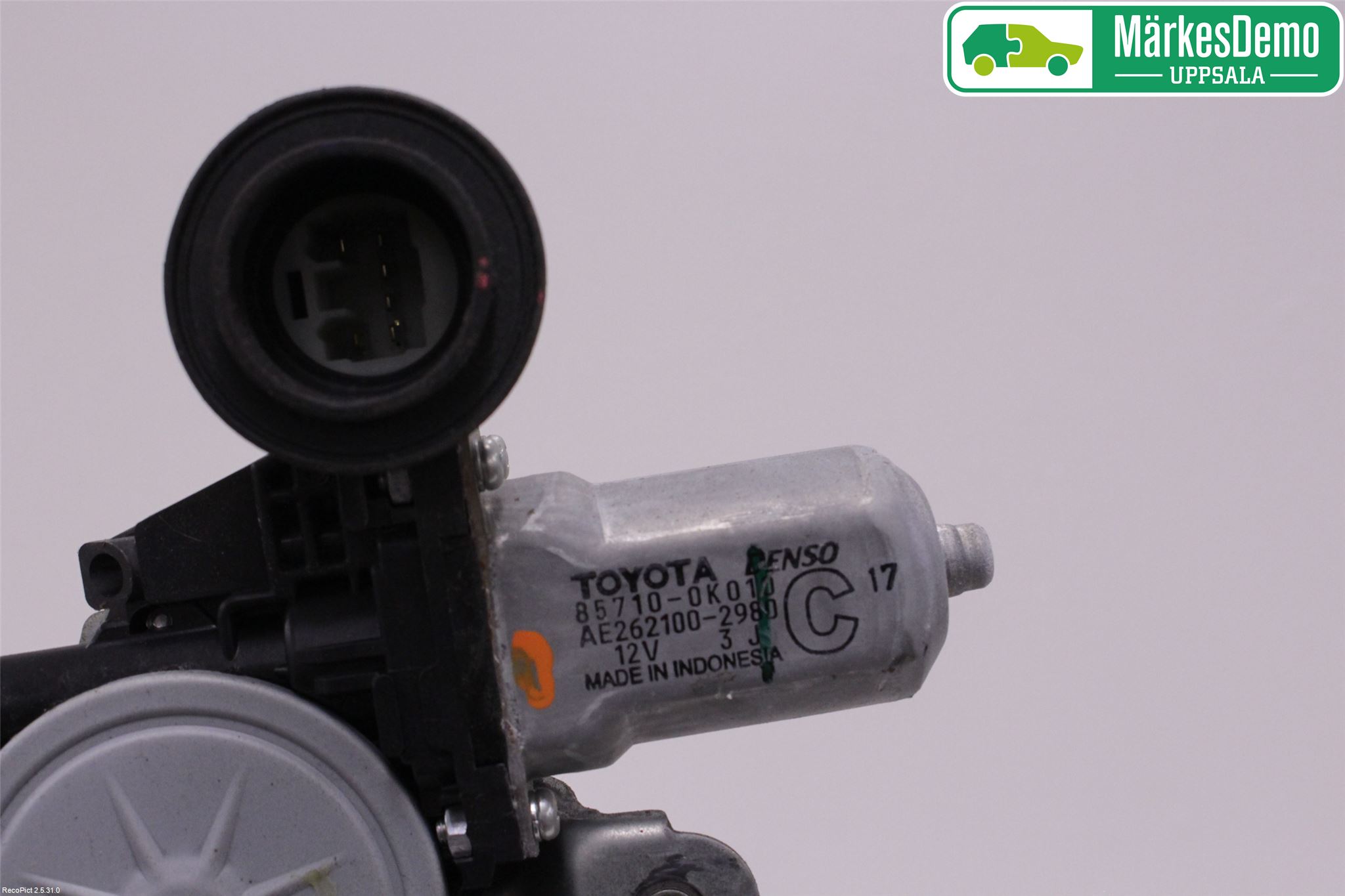 Toyota HILUX 05-16 Vindusheis El Komp