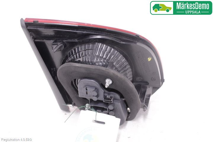 Volkswagen VW GOLF VI 09-13 Baklykt Høyre  På Luke(Indre)