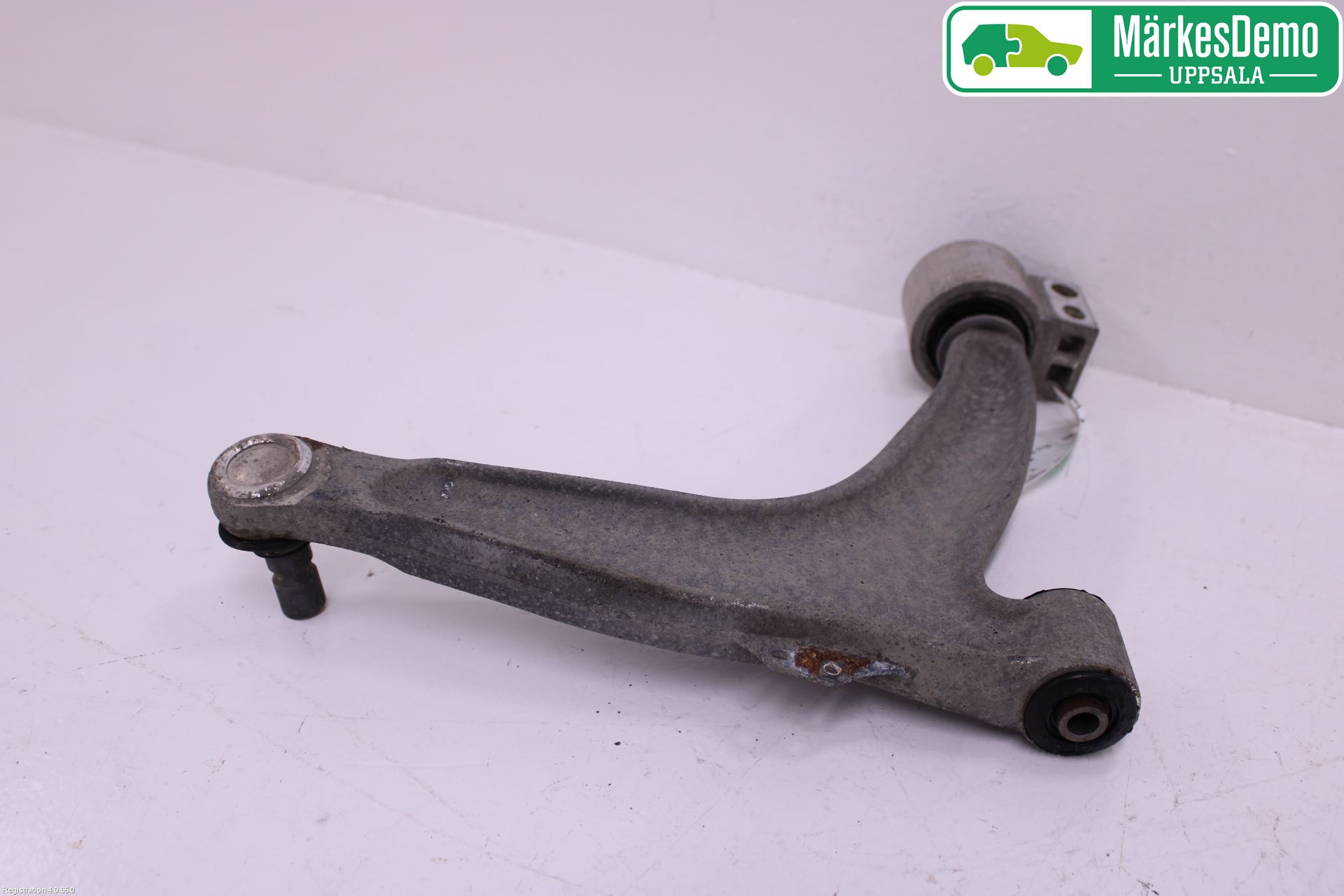 Saab 9-3 VER2/VER3 08-15 Bærearm Foran Venstre Nedre