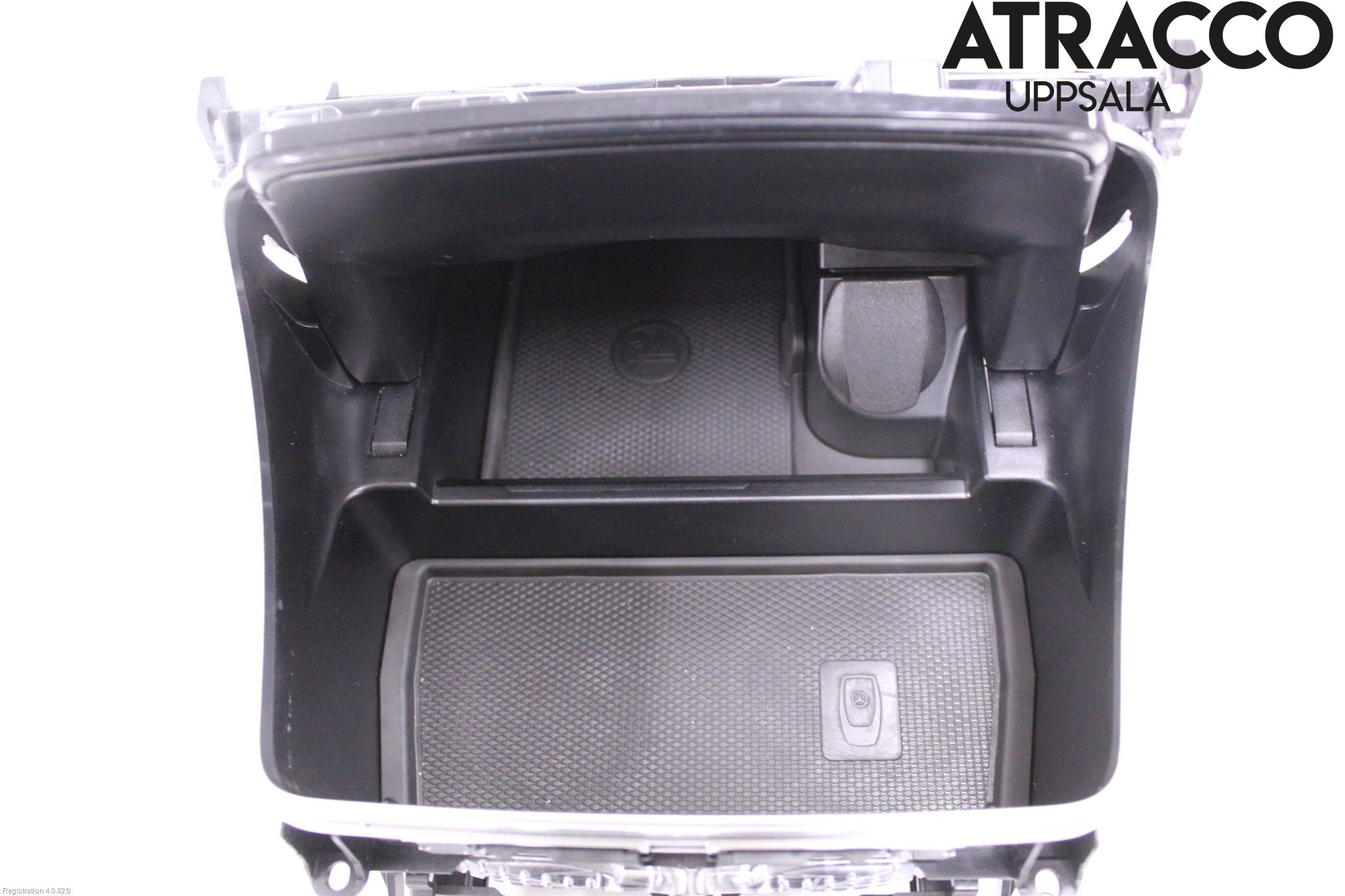 Mercedes-Benz MB C-KLASS (W205) 14-21 Innr Koppholder