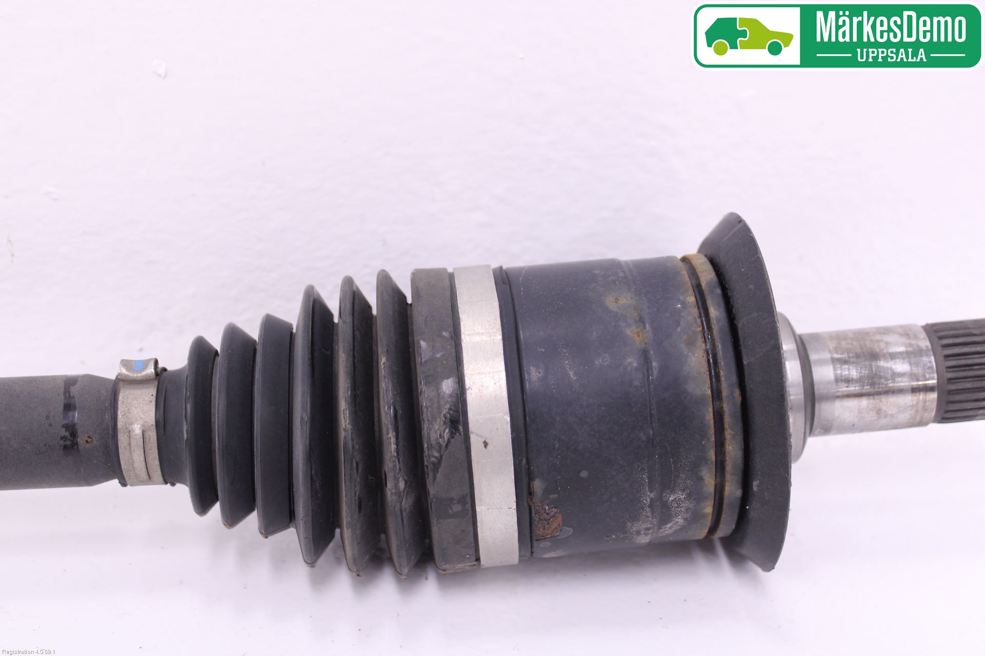 BMW 4 F32/F33/F82/F83 13-20 Drivaksel Bak Kompl Venstre