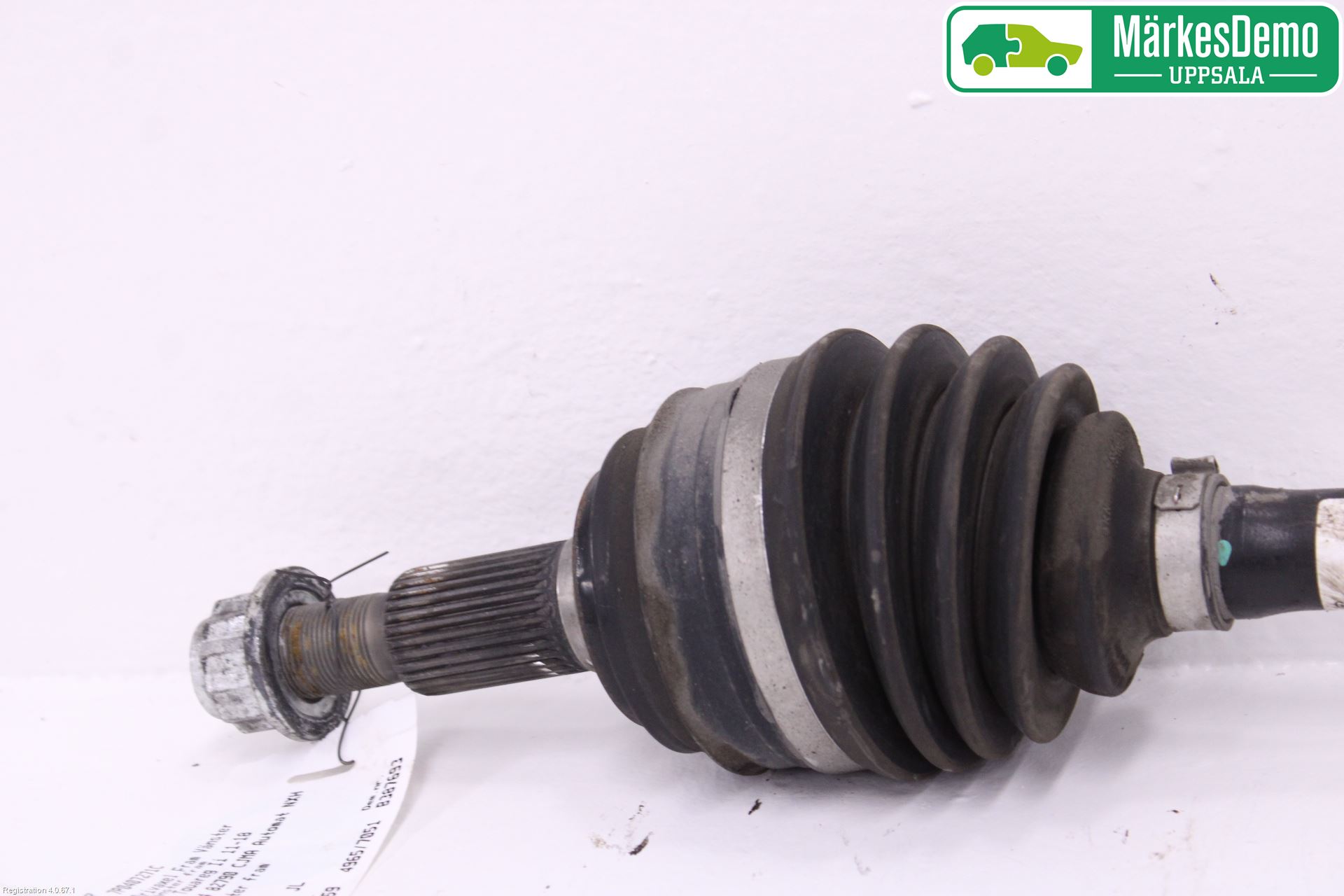 Volkswagen VW TOUAREG 7P 11-18 Drivaksel Foran Kompl Venstre