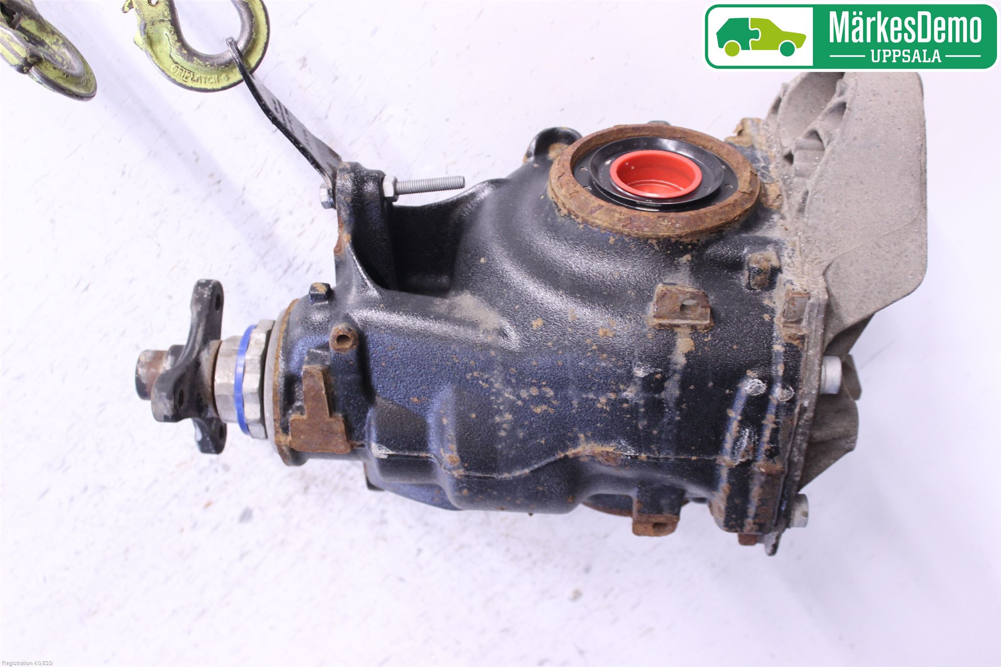 BMW 3 F30/F31/F80 12-19 Bakaksel Kardang Bak -Diff