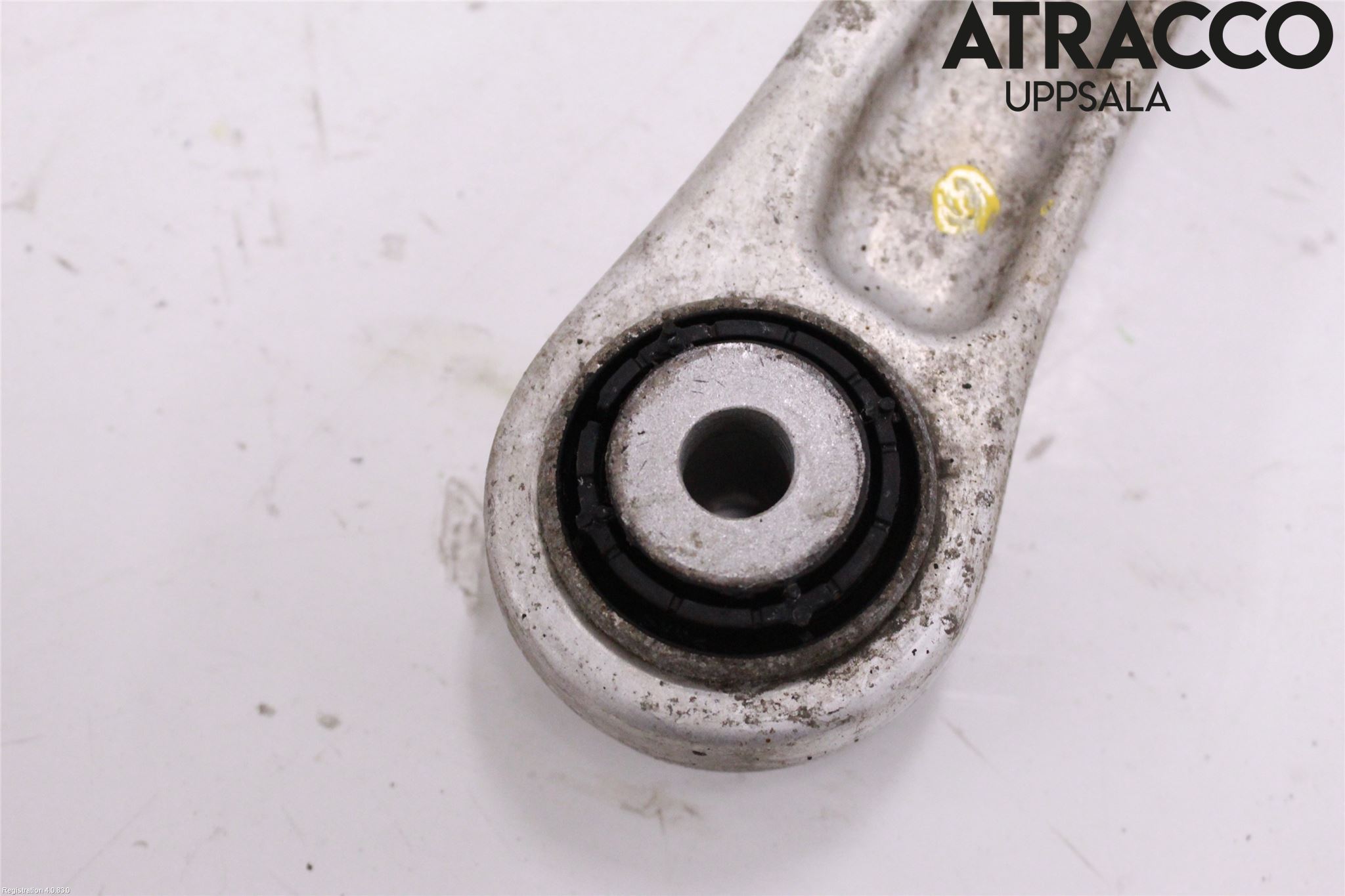 Porsche CAYENNE 03- Bærearm Bak Høyre Øvre
