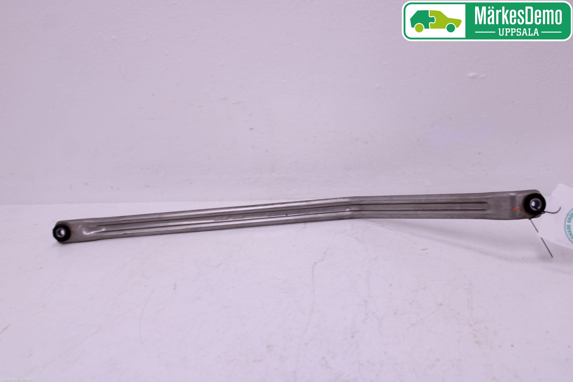 BMW 3 G20/G21/G80/G81 19- Drivstofftank Bånd-Feste