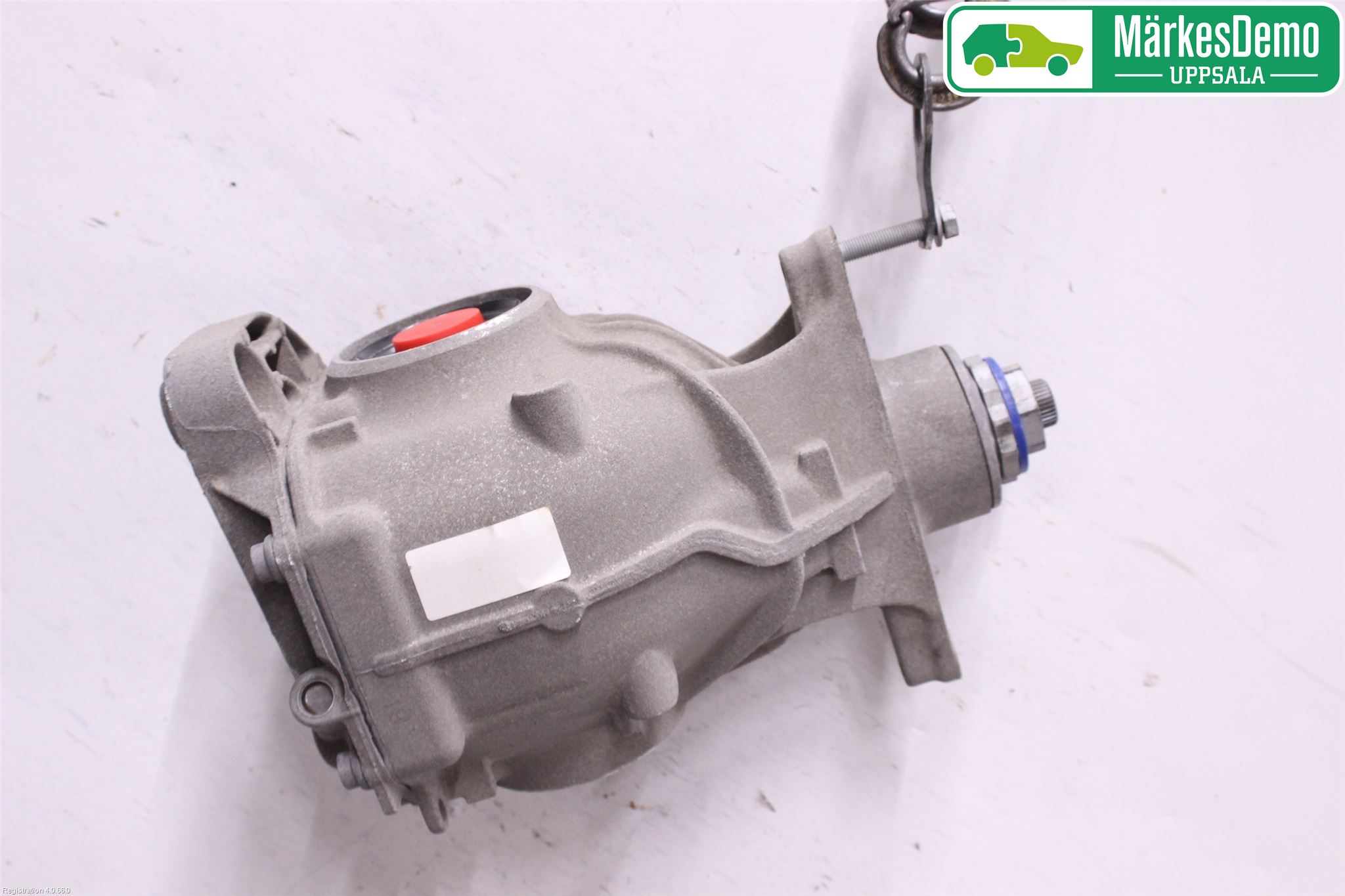 BMW 5 G30/G31/F90 17-23 Bakaksel Kardang Bak -Diff
