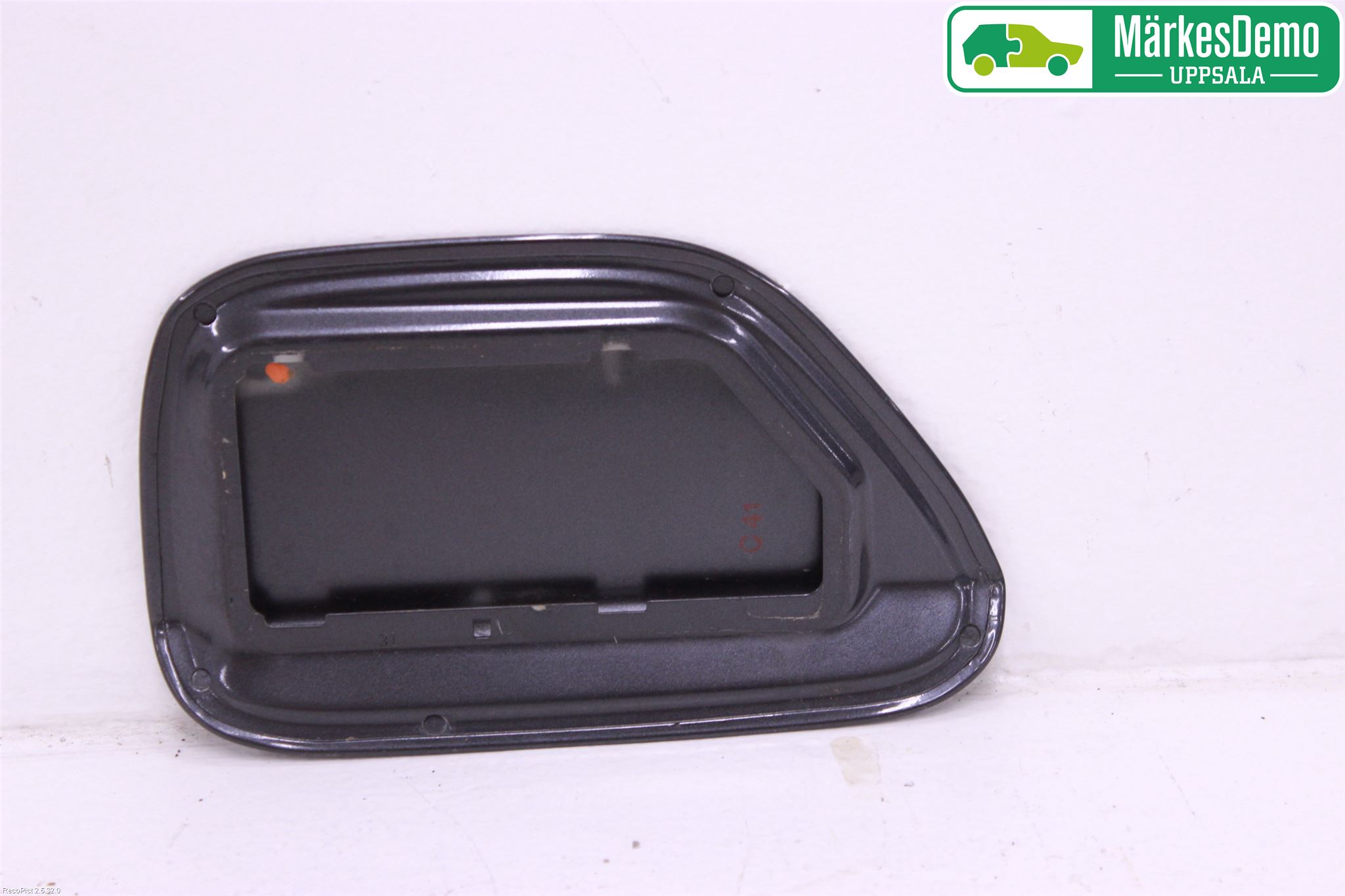 BMW 3 E92/93 Coupé/Cab 05-14 Drivstoff Tankluke