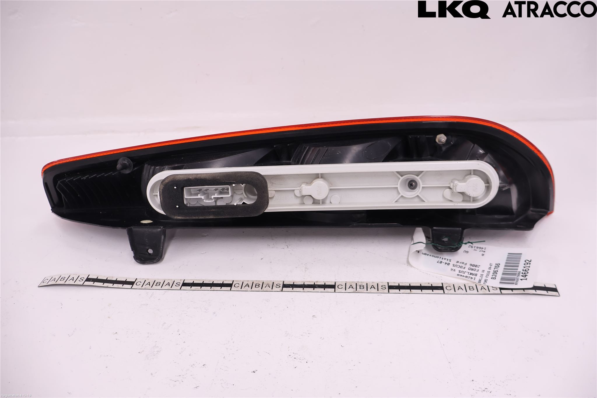 Ford FOCUS     04-07 Baklykt Venstre