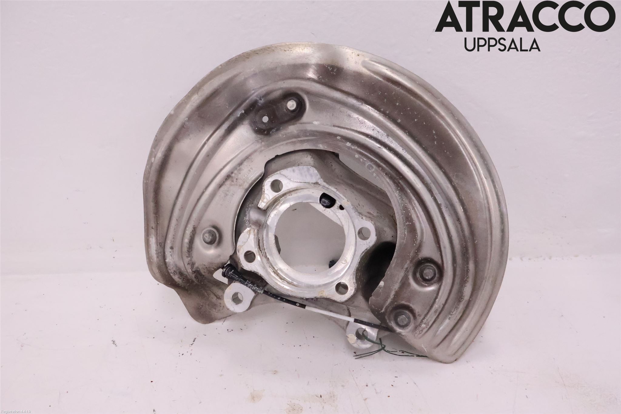 BMW 3 G20/G21/G80/G81 19- Spindel Vf