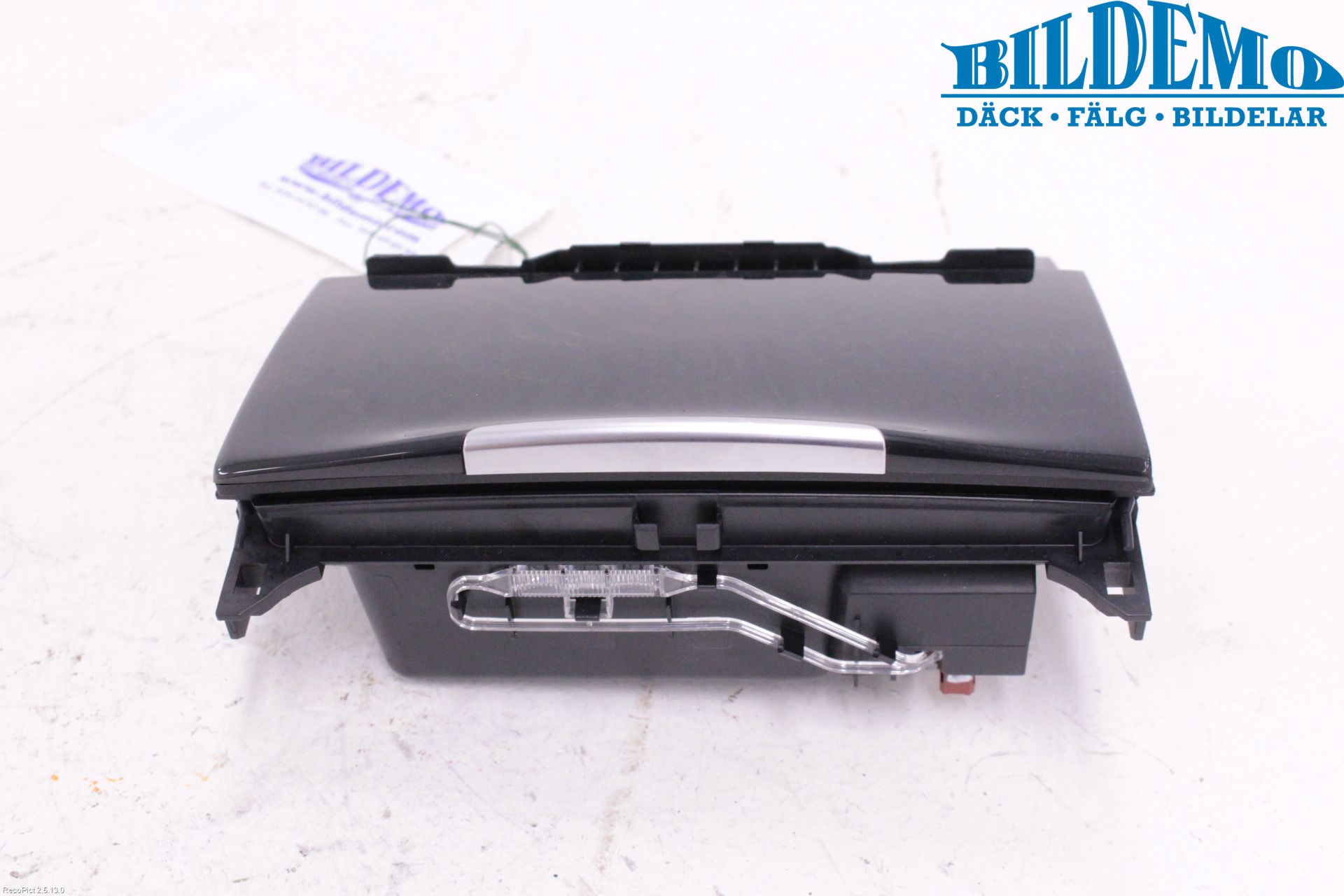 Mercedes-Benz MB CLS (C218/X218) 11-17 Innr Oppbevaringsrom