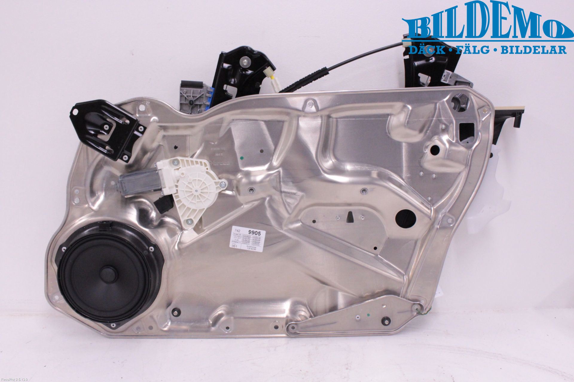 Mercedes-Benz MB CLS (C218/X218) 11-17 Vindusheis El Komp