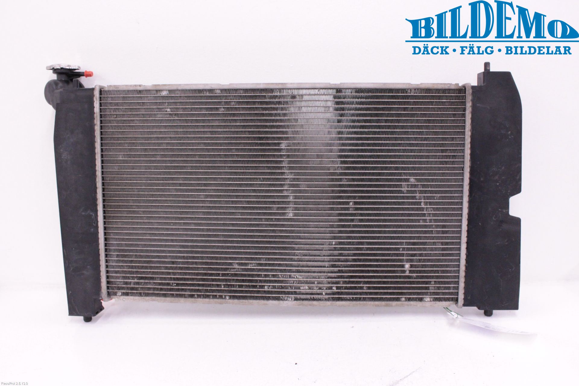 Toyota AVENSIS 03-06 Radiator Manuell