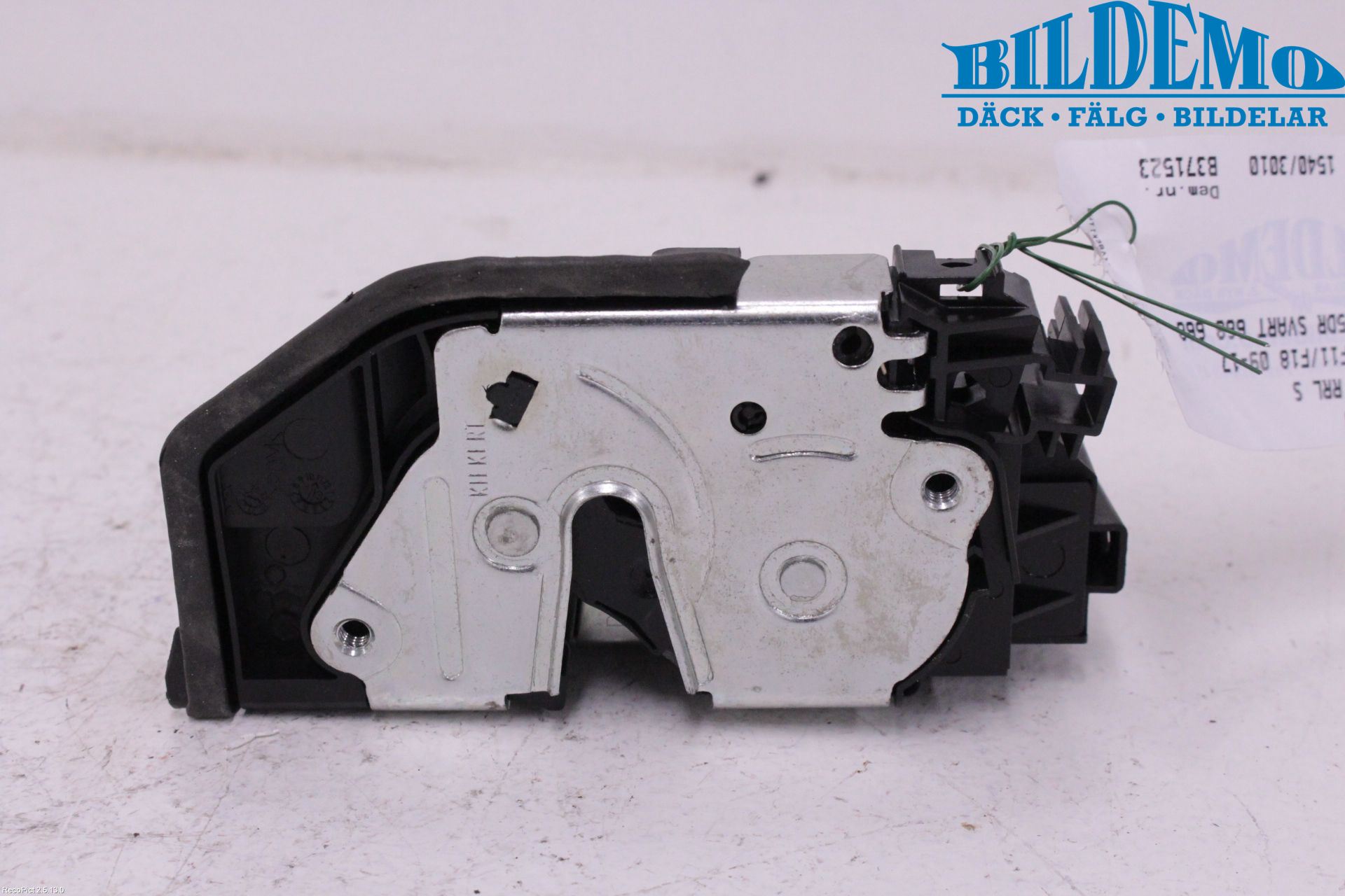 BMW 5 F10/F11/F18 09-17 Dørlås - Låsekasse