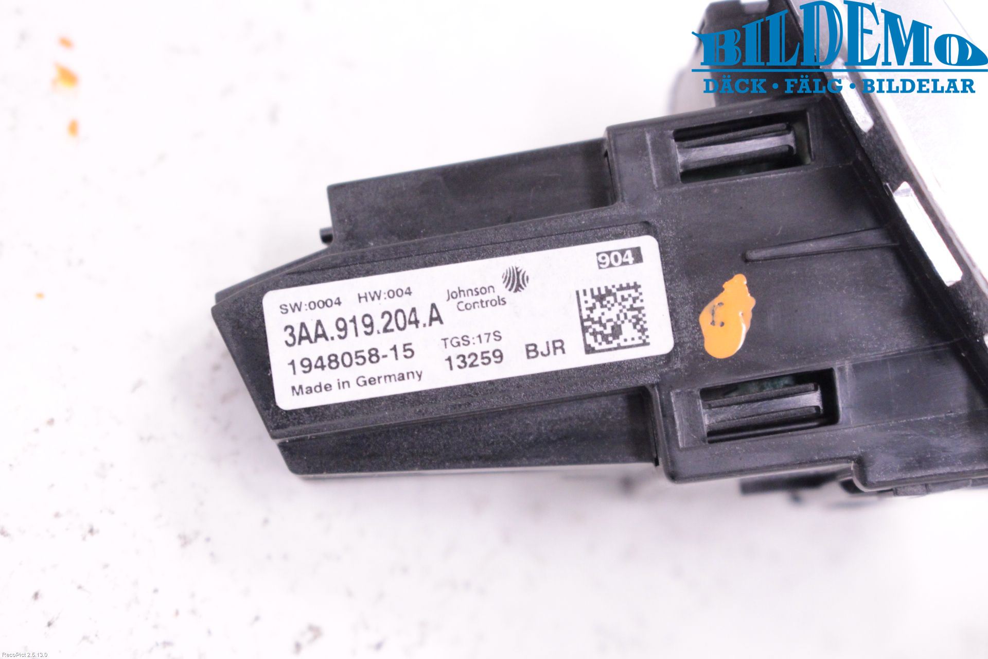 Volkswagen VW PASSAT 11-14 Instr Klokke