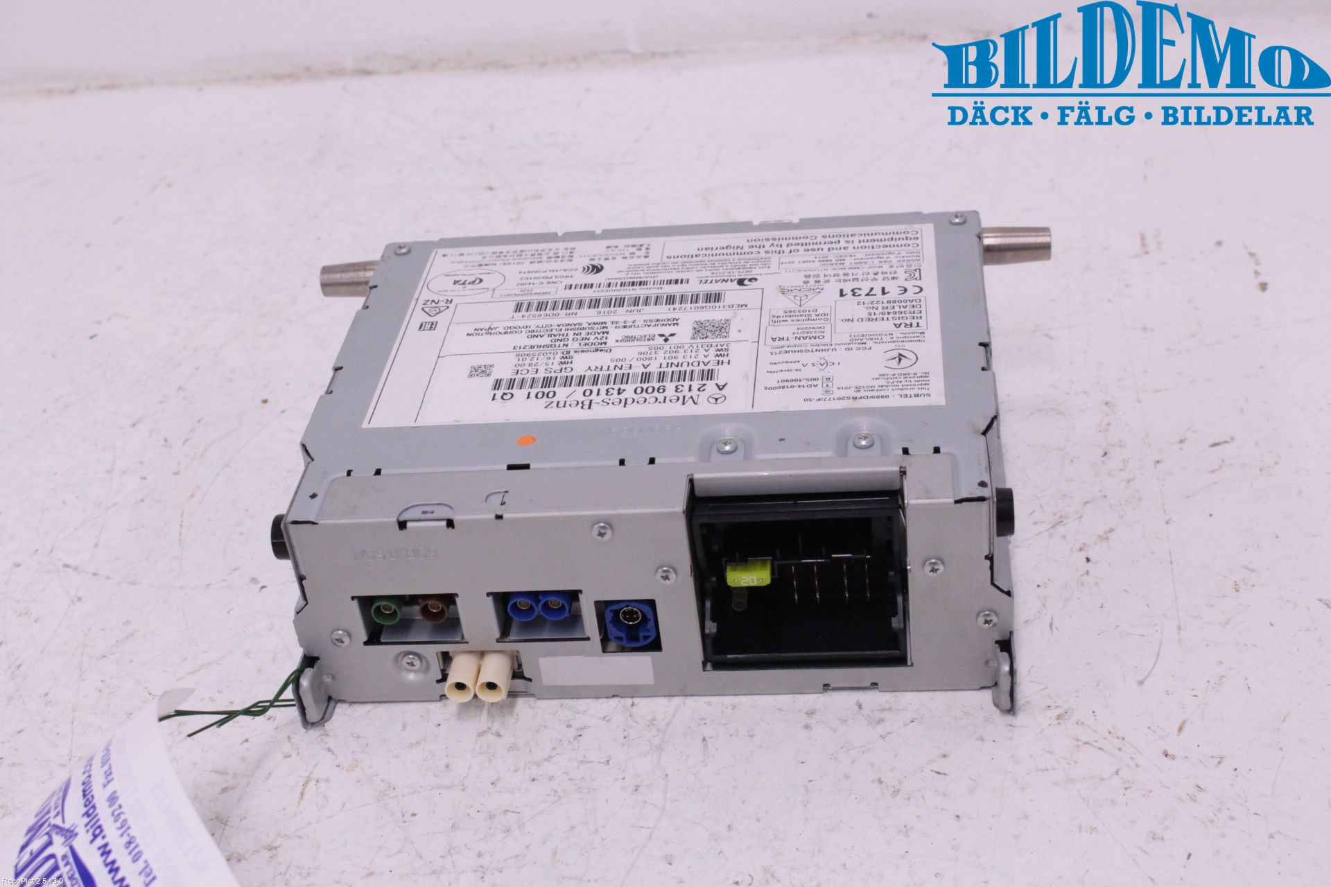 Mercedes-Benz MB E-KLASS (W213) 16-23 Stereo Radio Med Cd