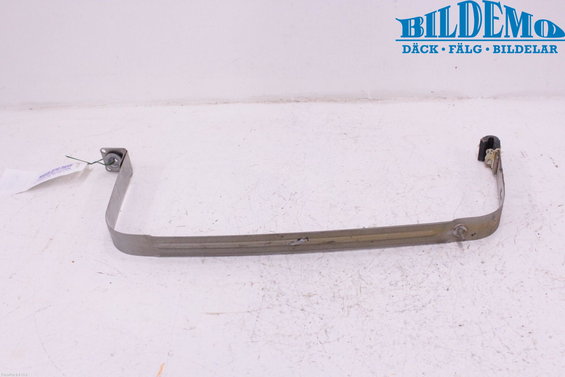 Mercedes-Benz MB C-KLASS (W205) 14-21 Drivstofftank Bånd-Feste