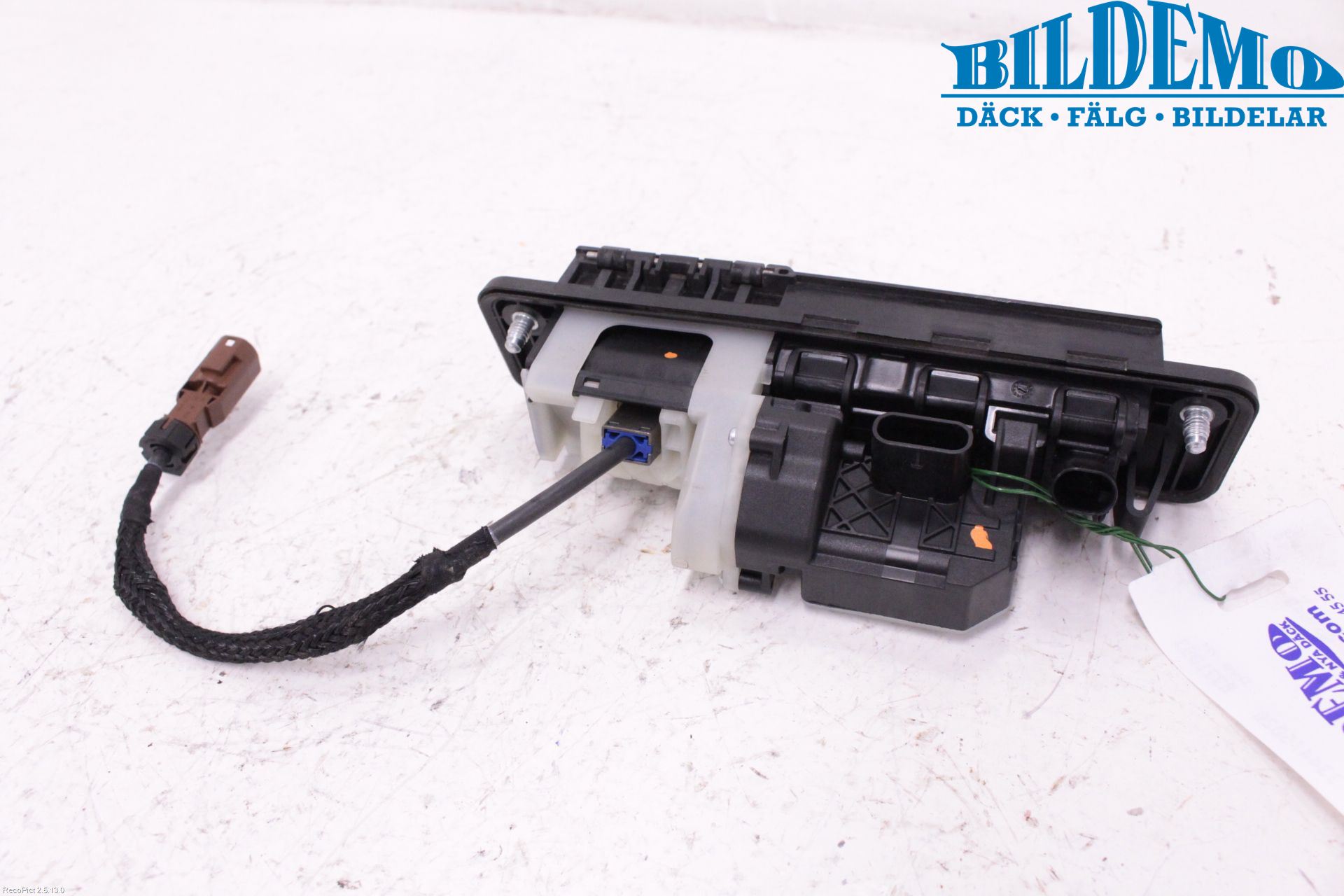 Mercedes-Benz MB E-KLASS (W213) 16-23 Bakluke Handtak Ytre