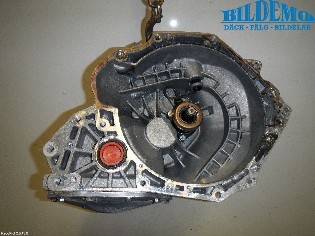 Nissan ALMERA    00-06 Gearkasse 5 Trinn