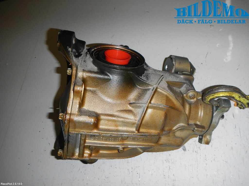 Mercedes-Benz MB E-KLASS (W213) 16-23 Bakaksel Kardang Bak -Diff