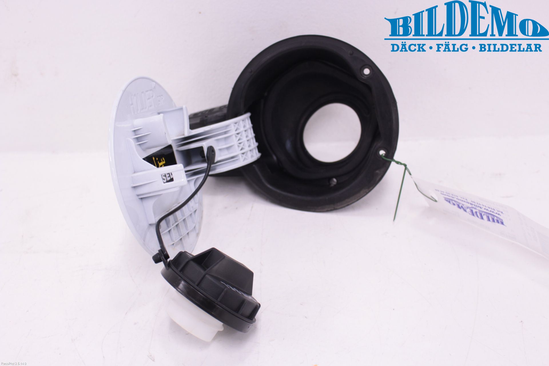 Kia CEED 06-12 Drivstoff Tankluke