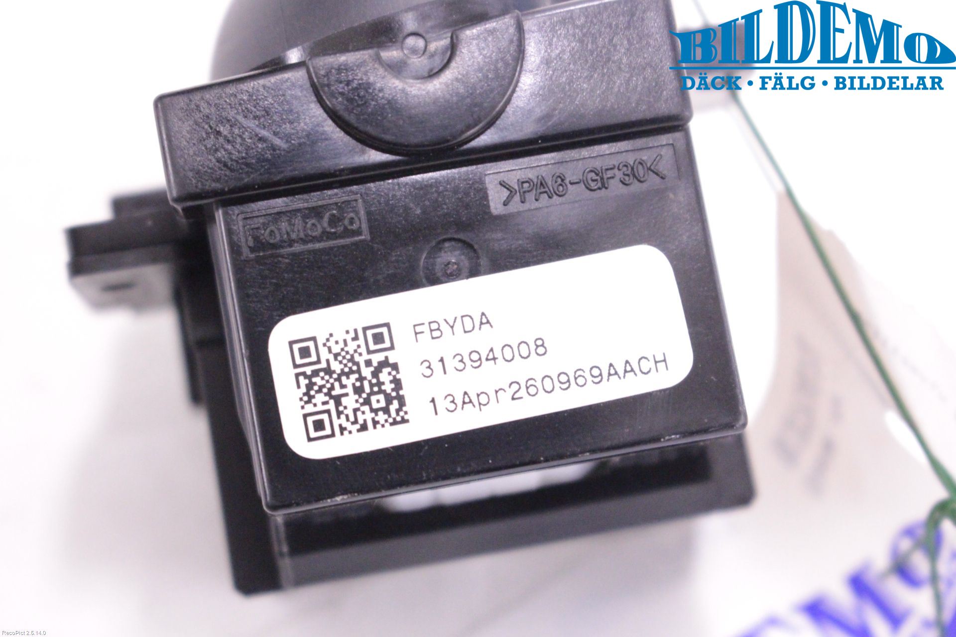 Volvo XC70 14-16 Bryter Ratt Visker - Spyler