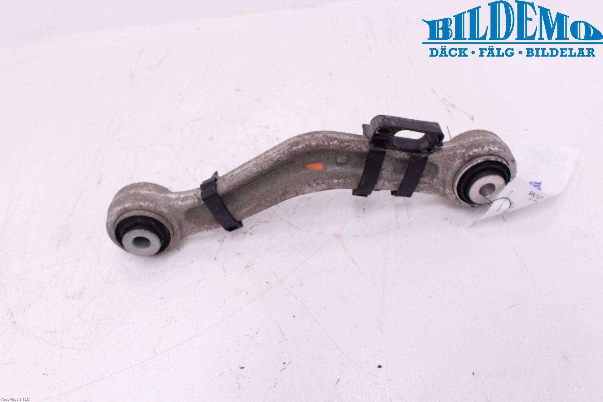 BMW 5 F10/F11/F18 09-17 Bærearm Bak Høyre Øvre