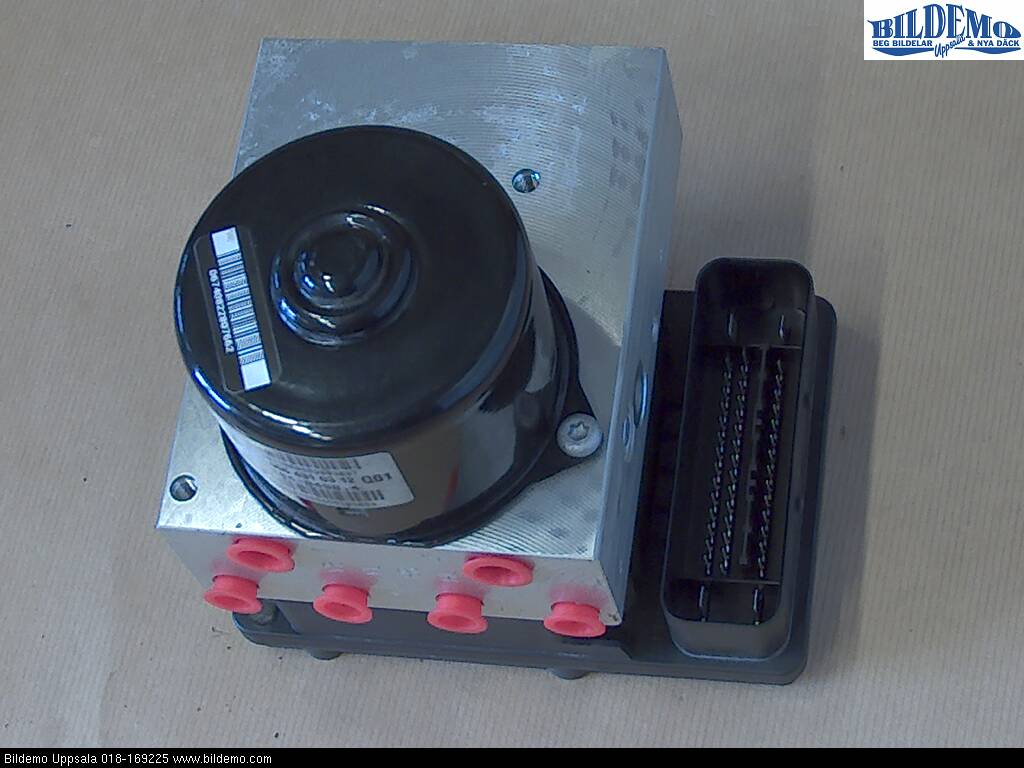 Mercedes-Benz MB C (203) 00-07 Abs Hydraulikkaggregat
