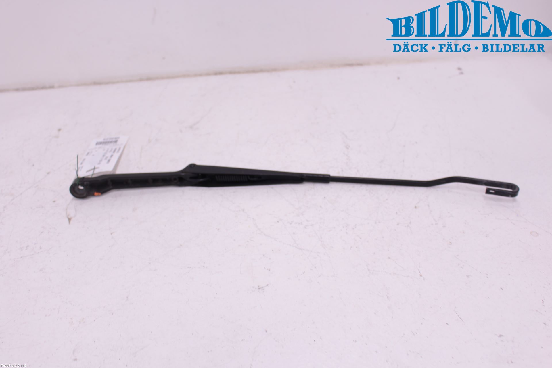 Volkswagen VW POLO 95-01 Viskerarm-Armer Frontrute
