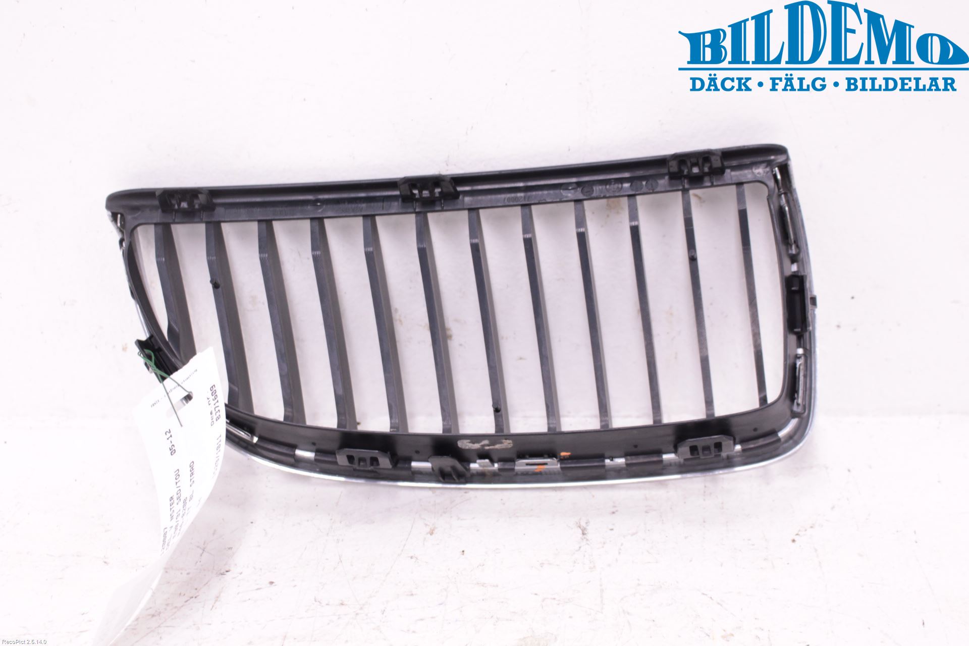 BMW 3 E90/91 SED/TOU 05-12 Grilldel Venstre