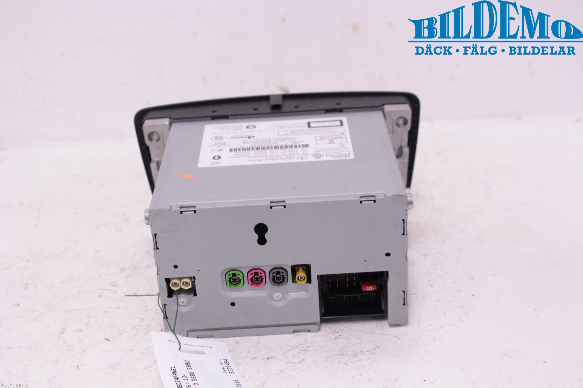 Mercedes-Benz MB A-KLASS (W176) 13-18 Stereo Radio Med Cd