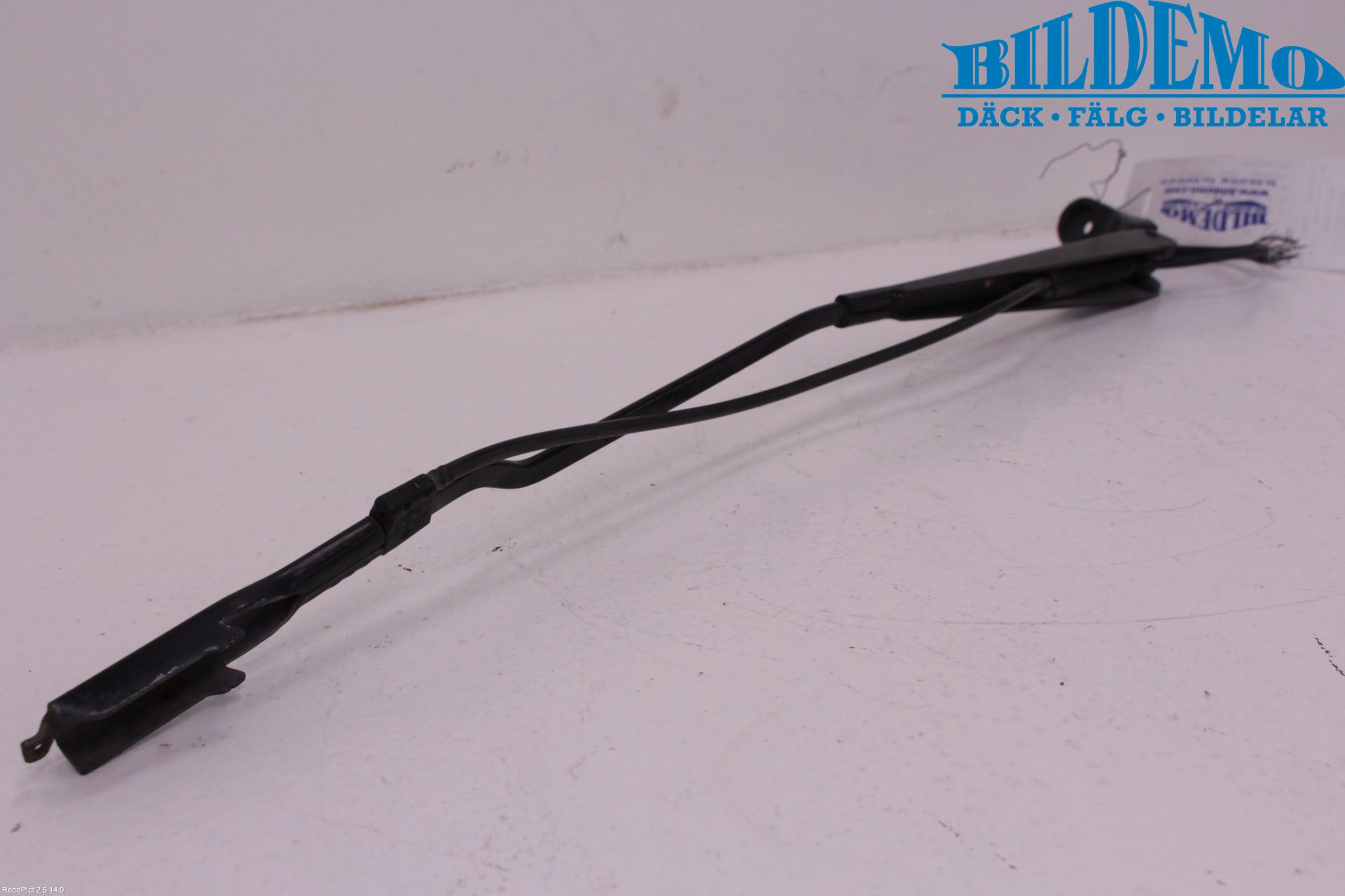 Mercedes-Benz MB VITO/VIANO (W639) 04-14 Viskerarm-Armer Frontrute