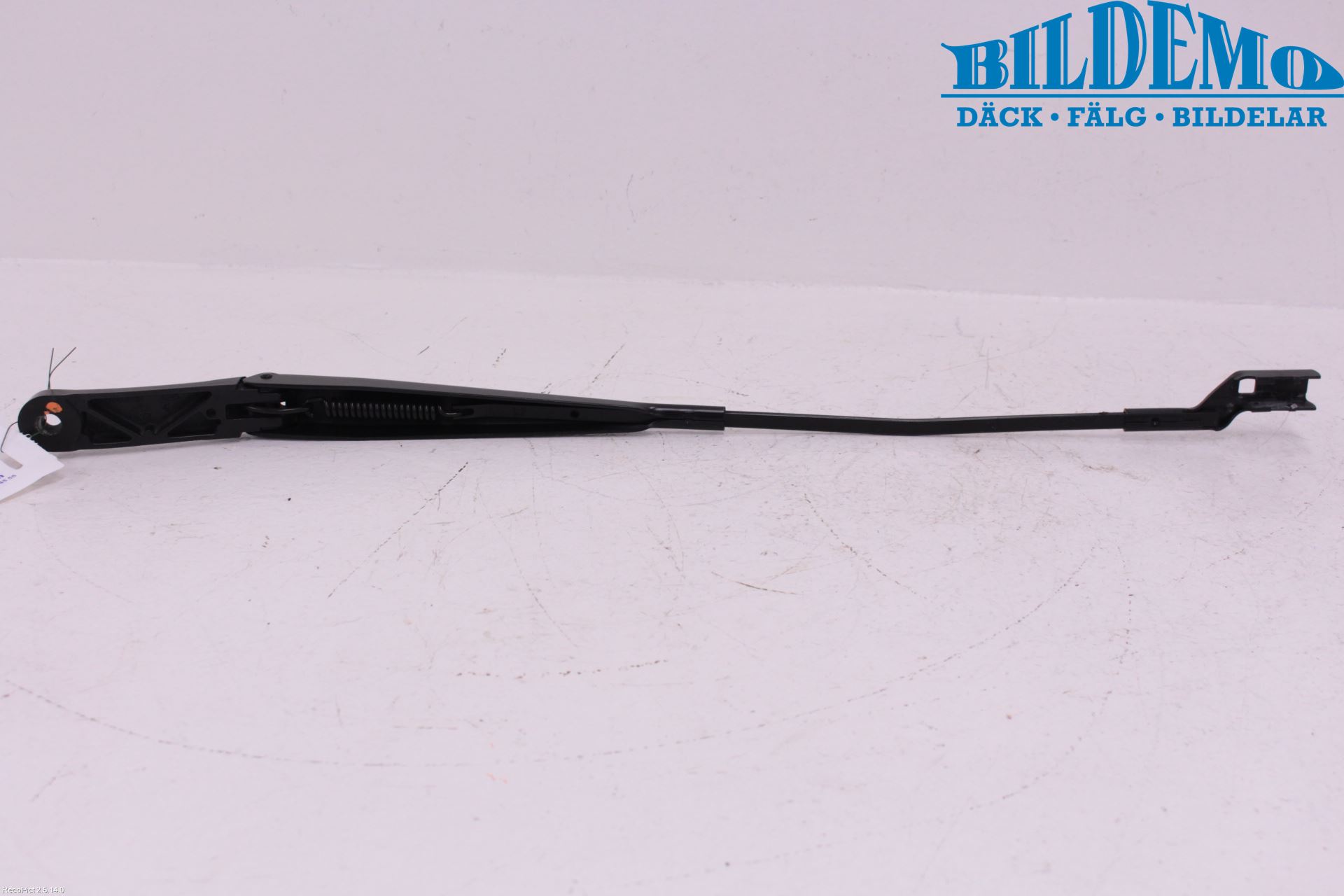 Volkswagen VW PASSAT 11-14 Viskerarm-Armer Frontrute