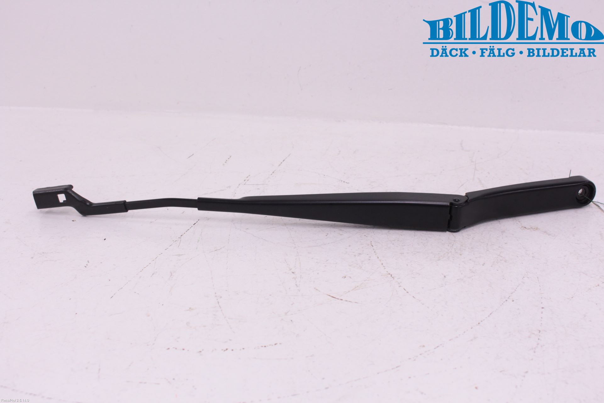 Volkswagen VW PASSAT 11-14 Viskerarm-Armer Frontrute
