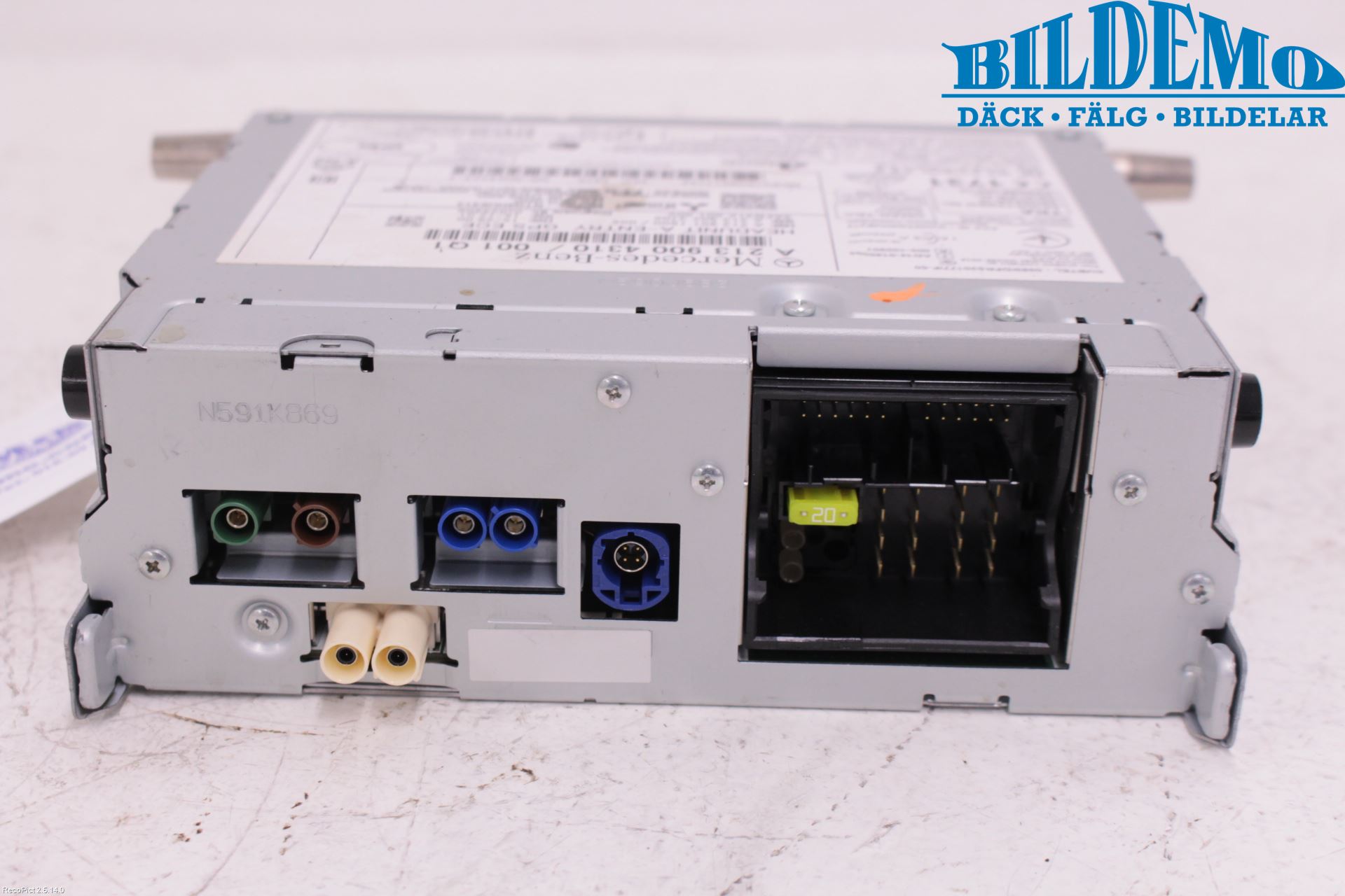 Mercedes-Benz MB E-KLASS (W213) 16-23 Stereo Radio Med Cd