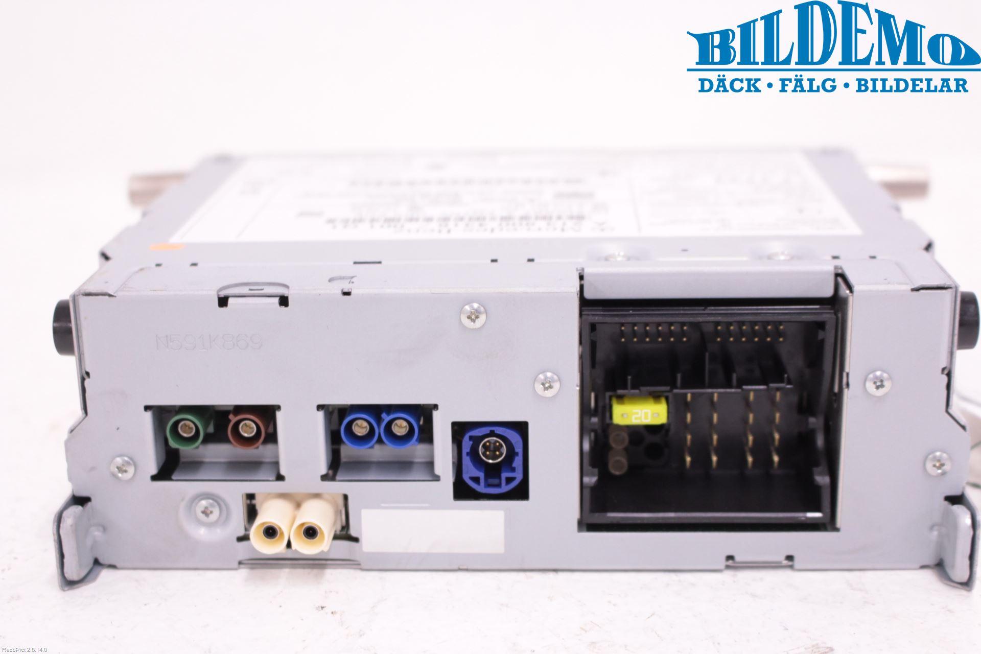 Mercedes-Benz MB E-KLASS (W213) 16-23 Stereo Radio Med Cd