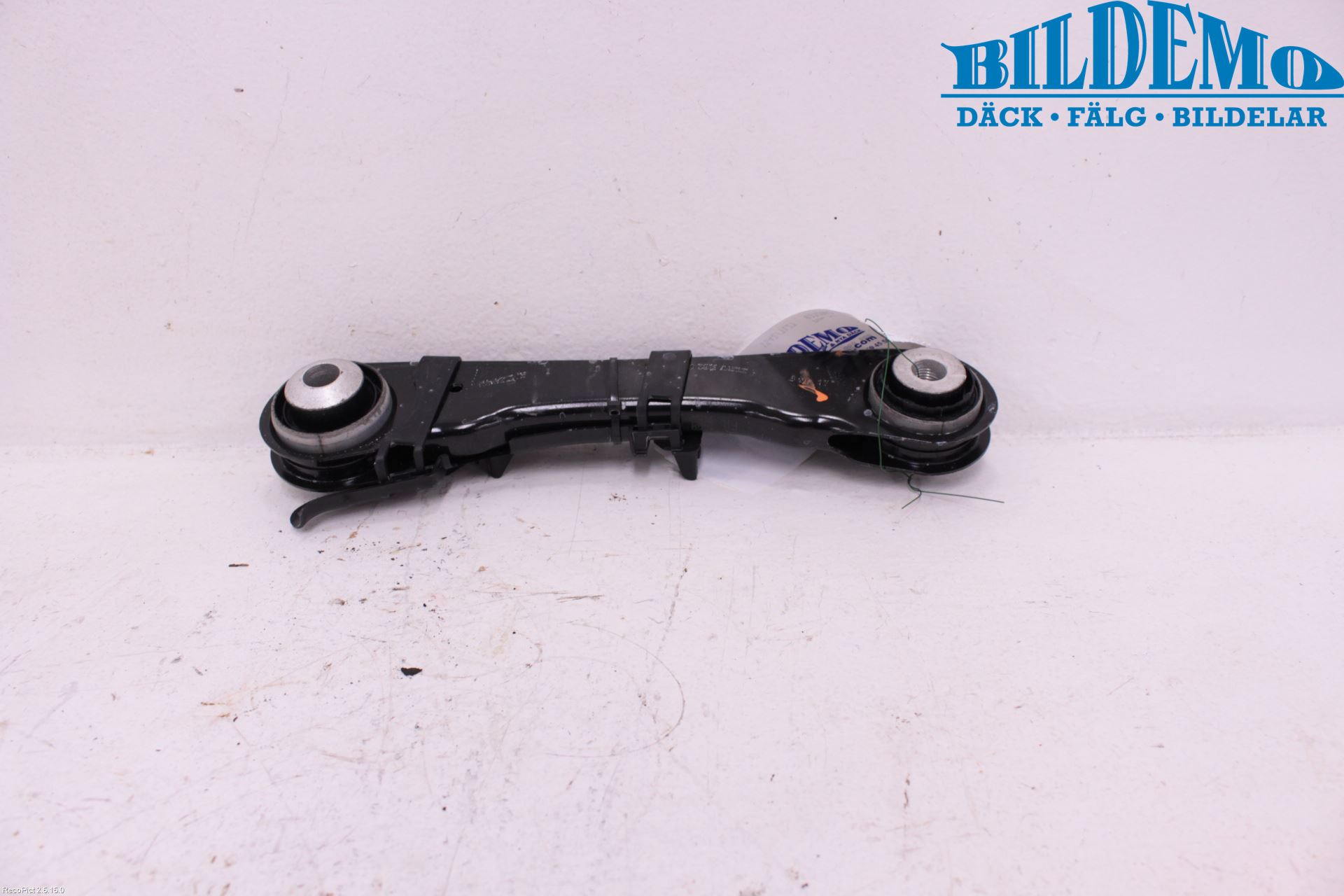BMW 5 G30/G31/F90 17-23 Bærearm Bak Venstre Øvre