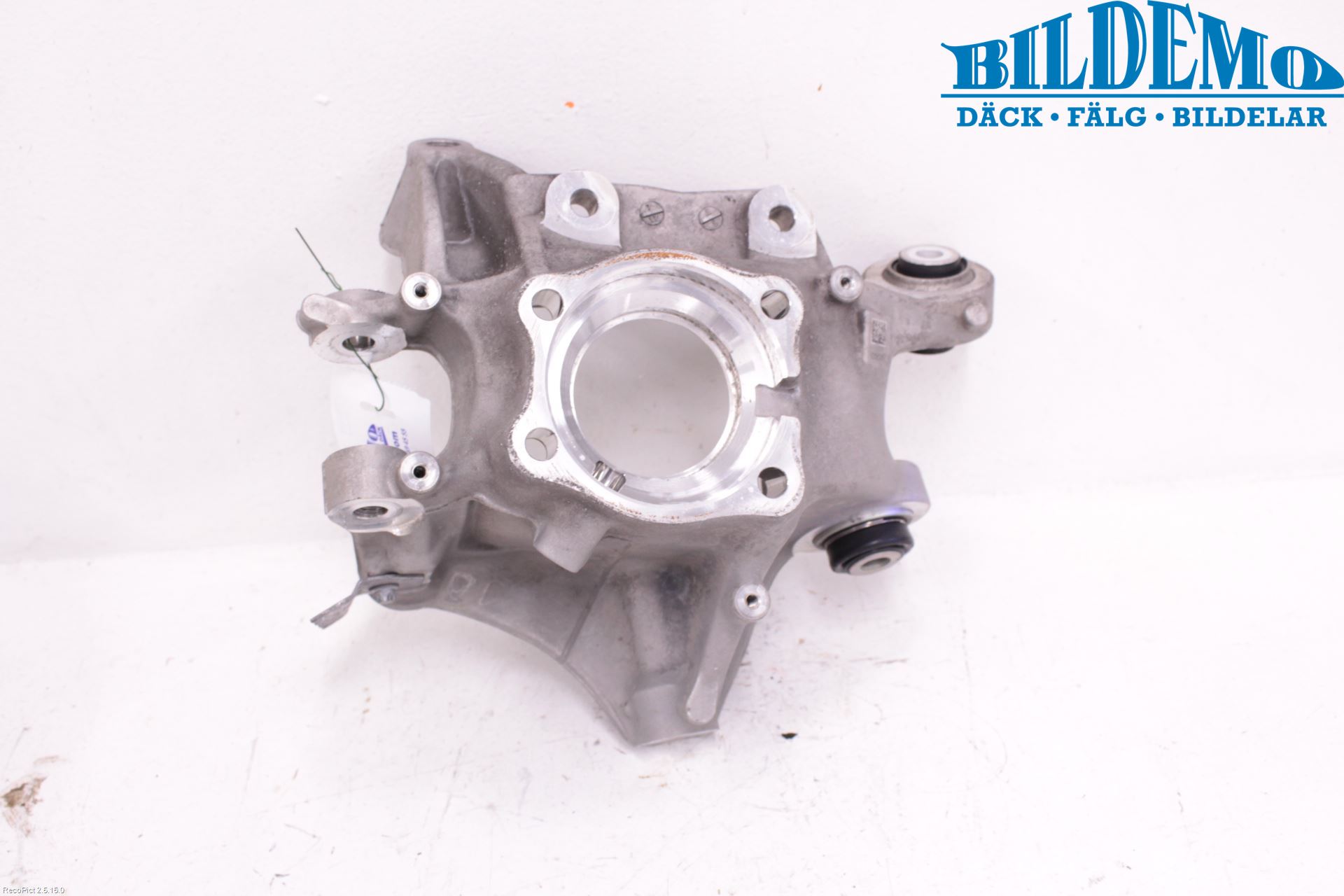 BMW 5 G30/G31/F90 17-23 Spindel Hb
