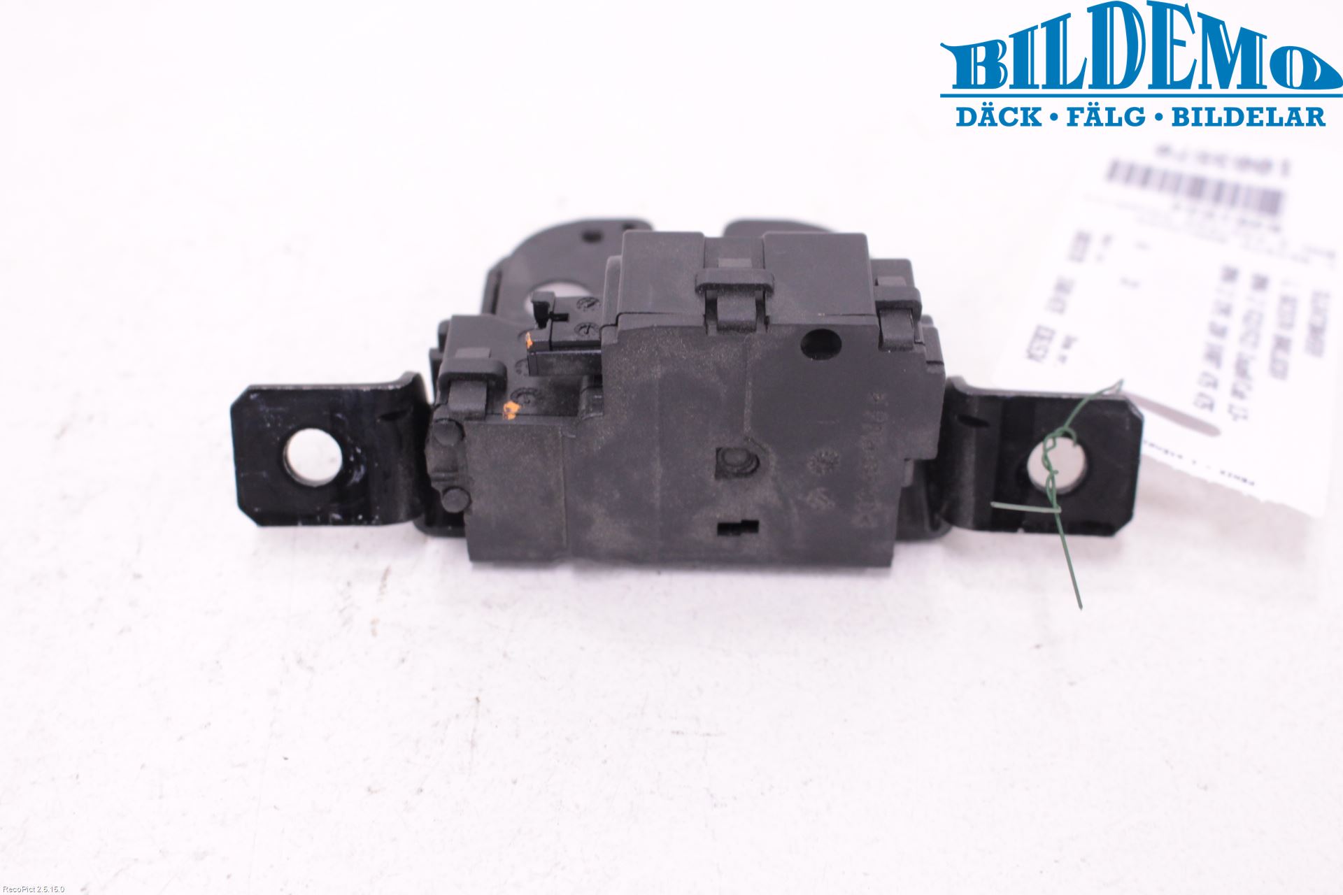 BMW 2 F22/F23/F87 Coupé/Cab 13-21 Bakluke-Lokk Låsekasse