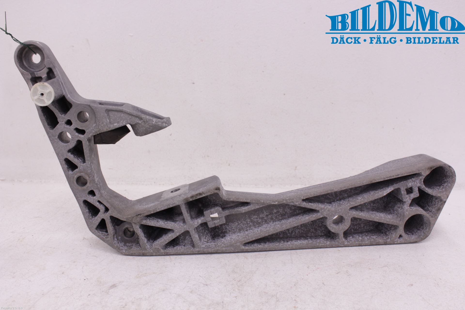BMW 7 G11/G12 15-22 Gearkasse Bjelke - Travers