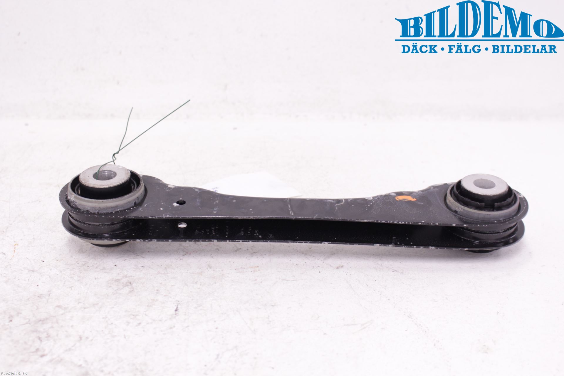 BMW 5 G30/G31/F90 17-23 Bærearm Bak Venstre Øvre
