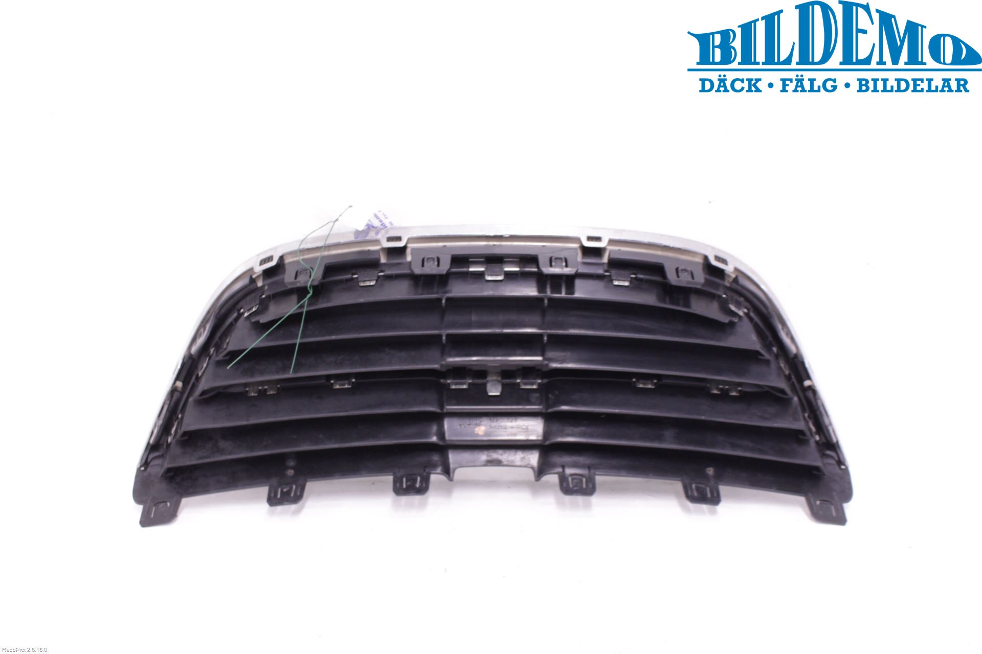 Saab 9-5     06-10 Grilldel Midt