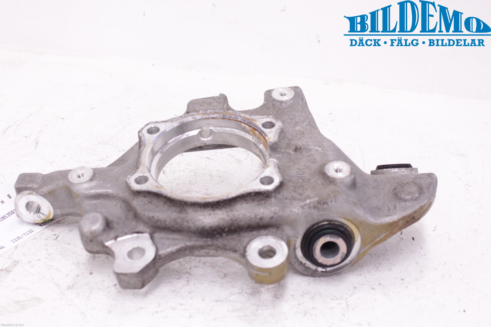 Mercedes-Benz MB C-KLASS (W205) 14-21 Spindel Hb
