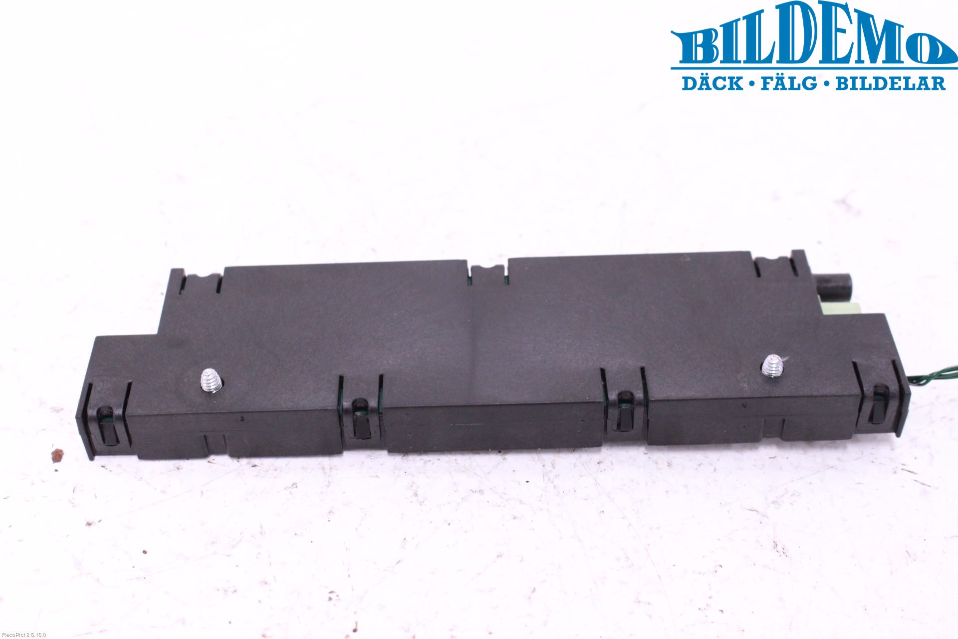 BMW 5 F10/F11/F18 09-17 Stereo Antenneforsterker